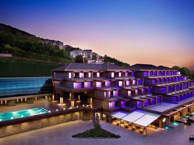 Khách Sạn Grand Lee Hotel